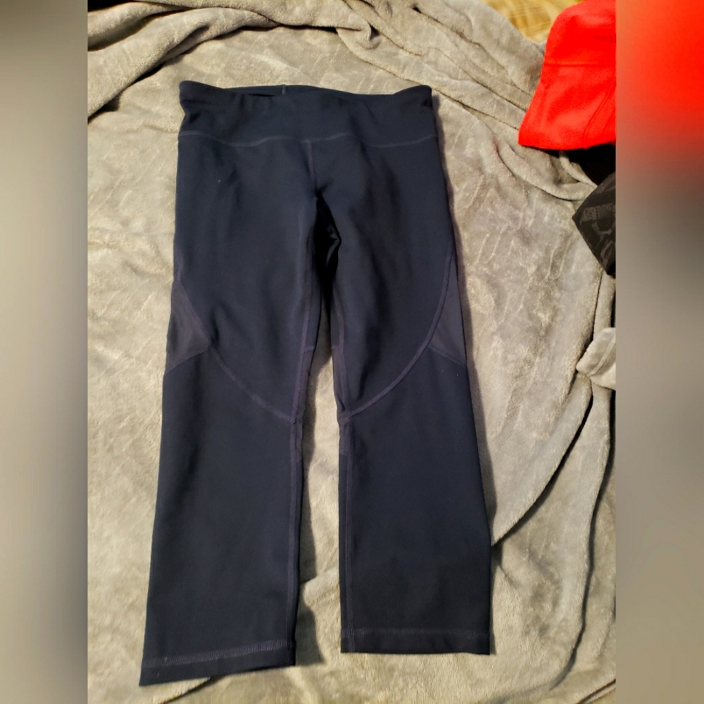 GAP sz S navy crop leggings